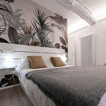 Realkasa Azeglio 60 Apartment Bologna Bagian luar foto