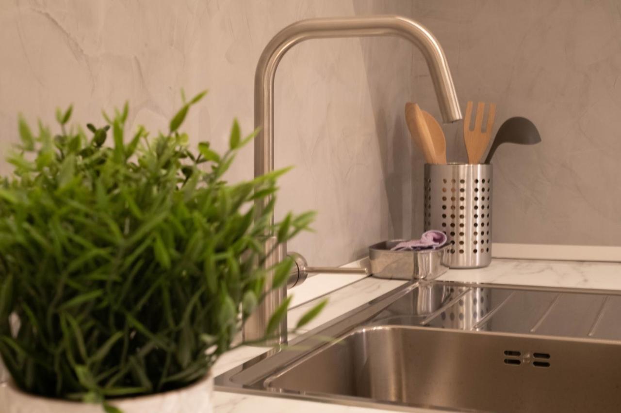 Realkasa Azeglio 60 Apartment Bologna Bagian luar foto